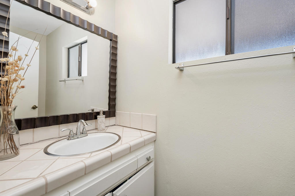 73915 Mountain View Avenue