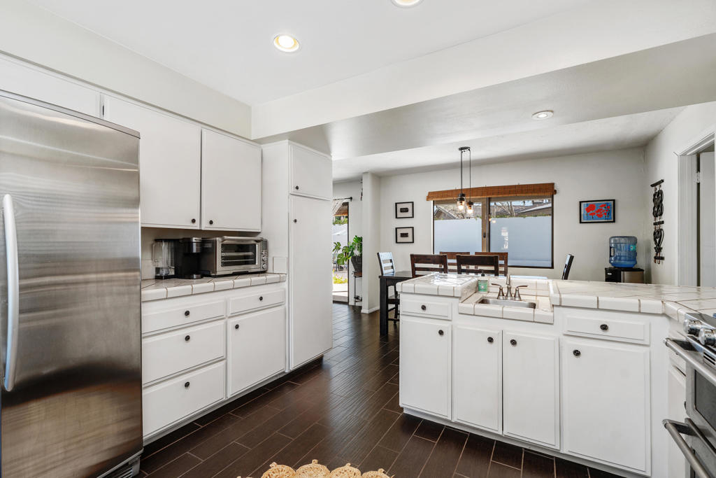 73915 Mountain View Avenue