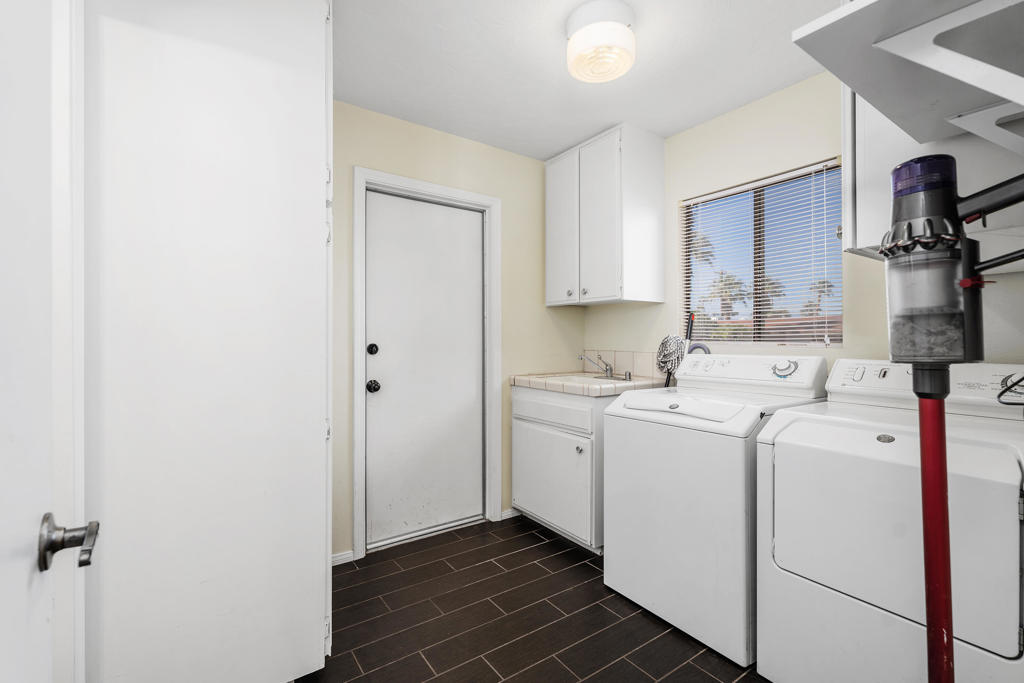 73915 Mountain View Avenue