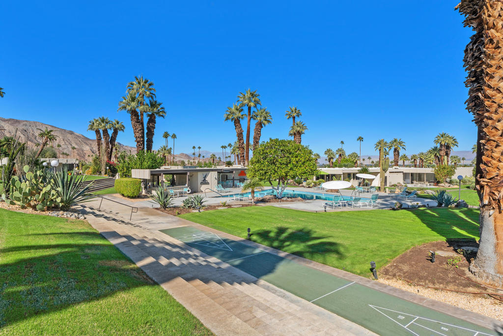 333 Sandpiper Street