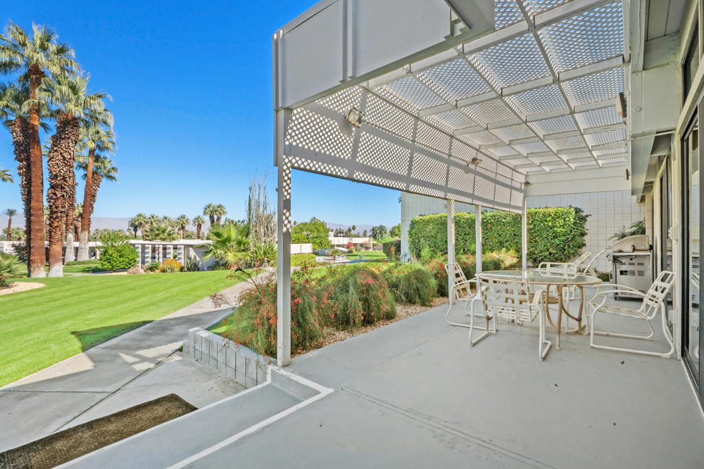 333 Sandpiper Street