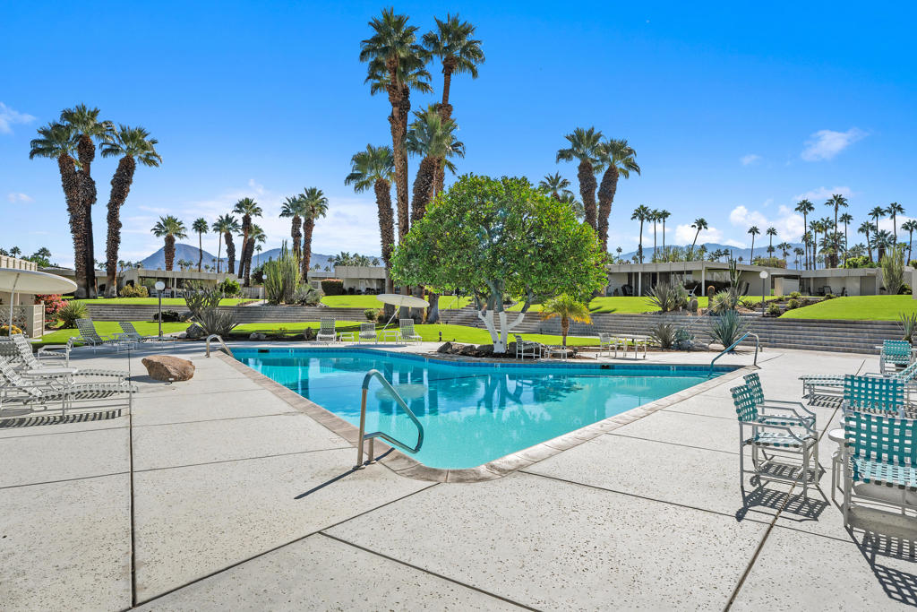 333 Sandpiper Street