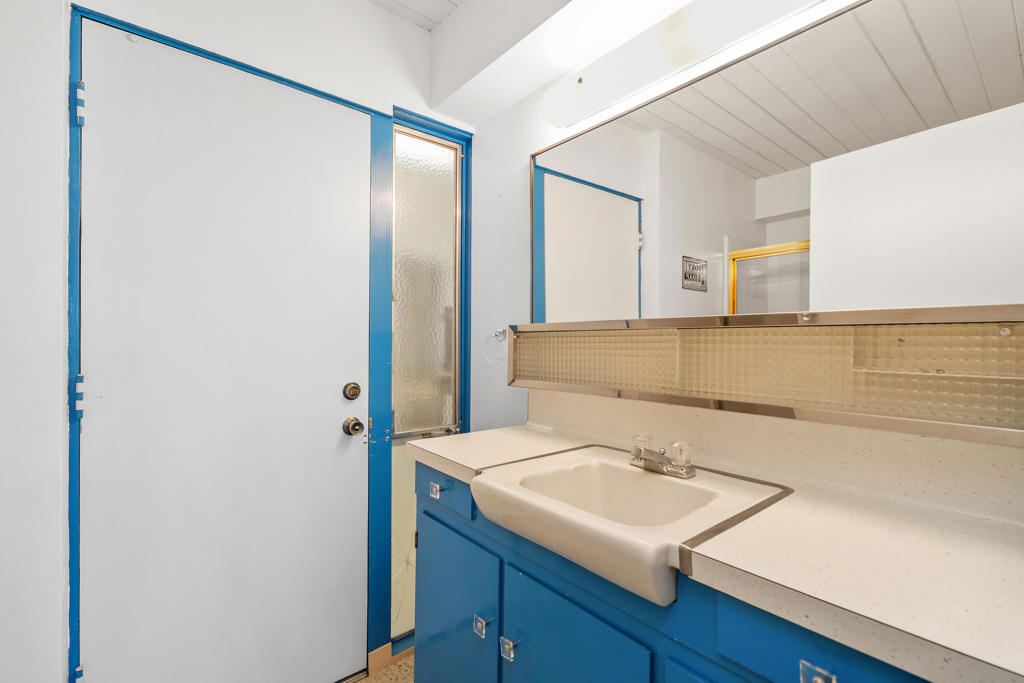 333 Sandpiper Street