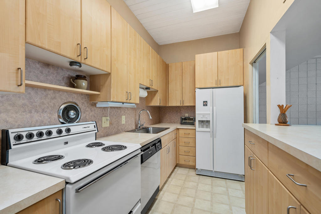 333 Sandpiper Street