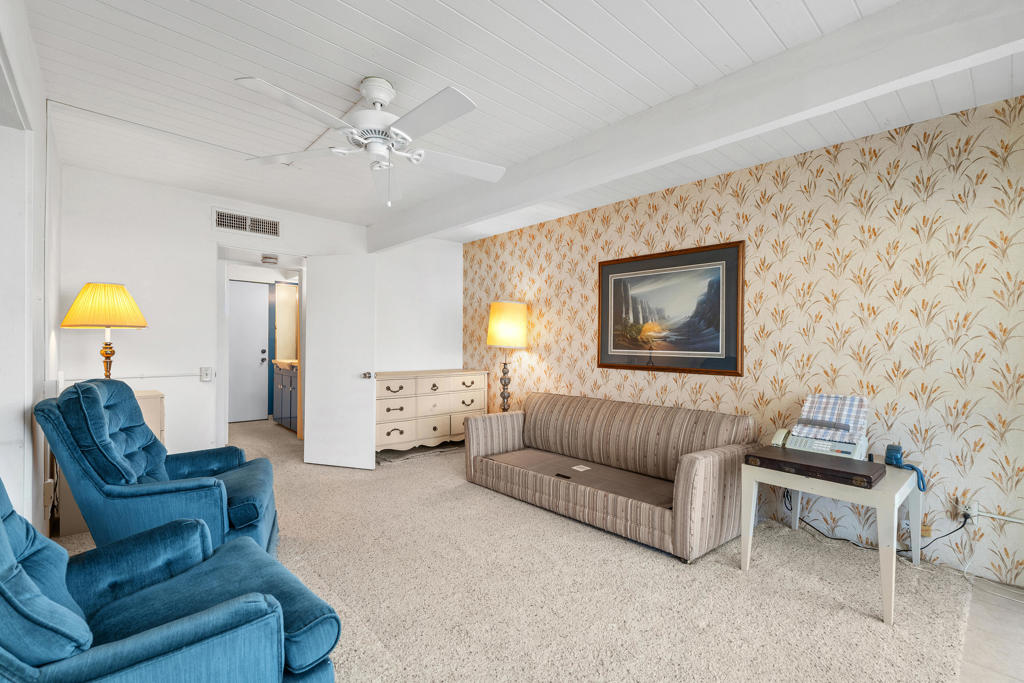 333 Sandpiper Street