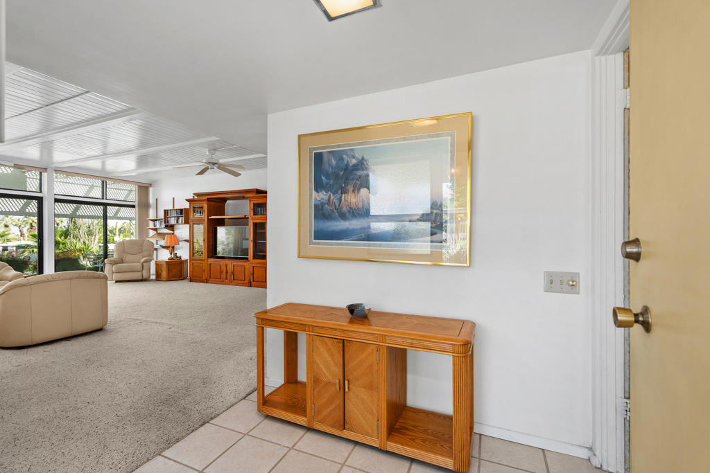 333 Sandpiper Street