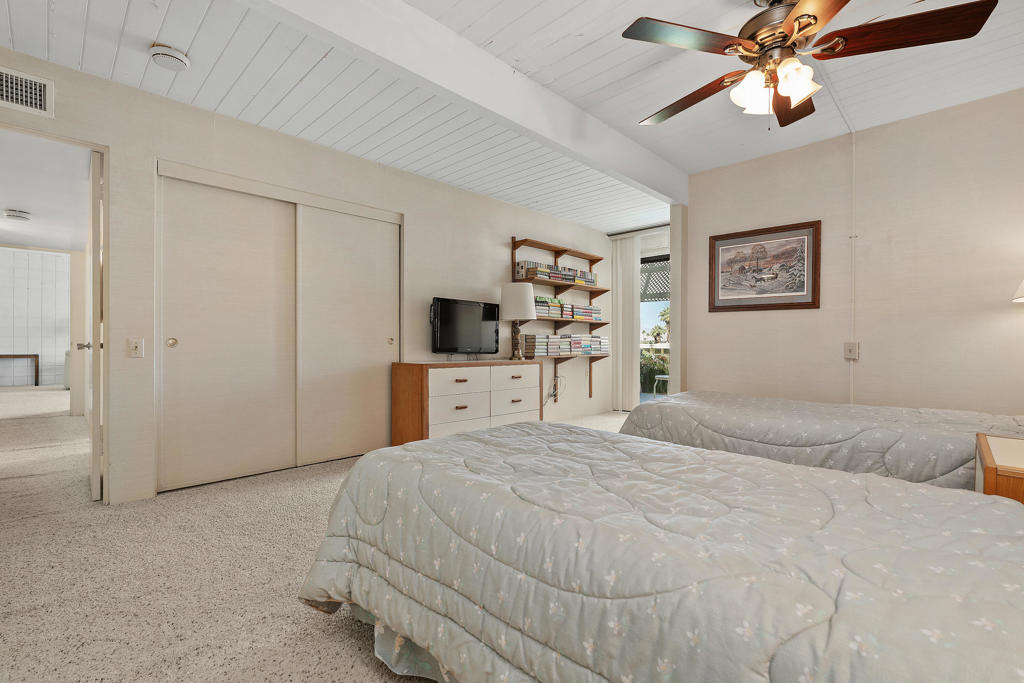 333 Sandpiper Street