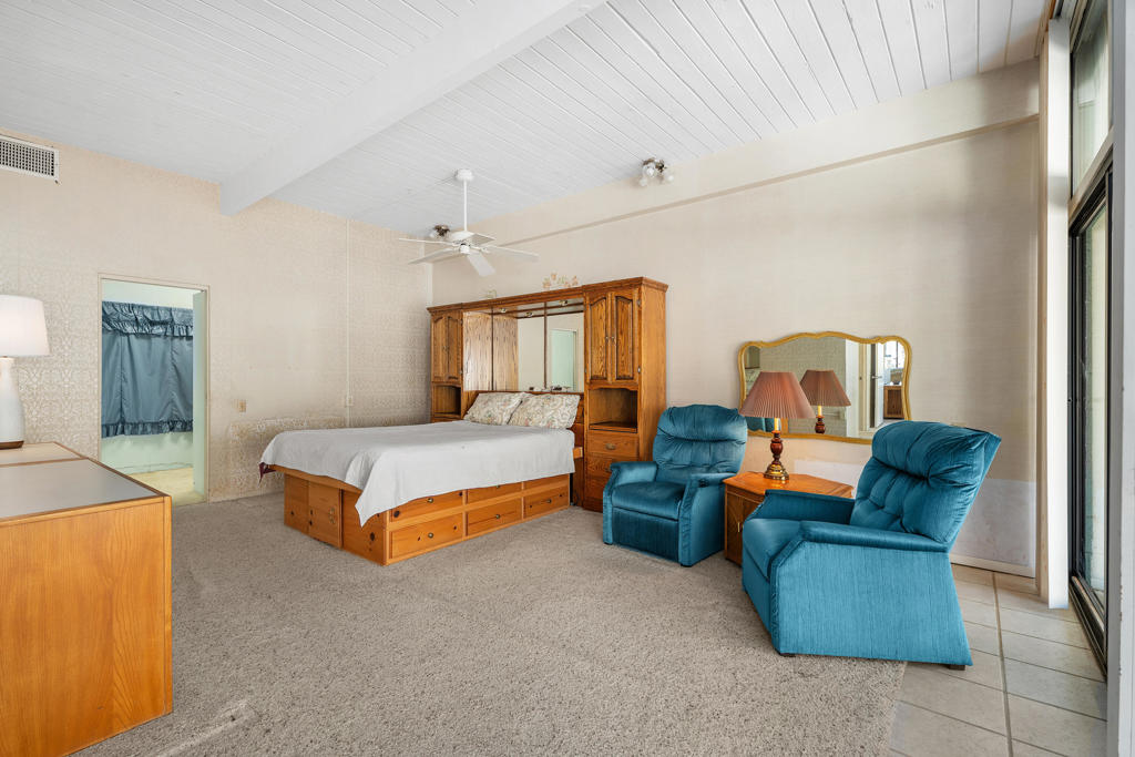 333 Sandpiper Street