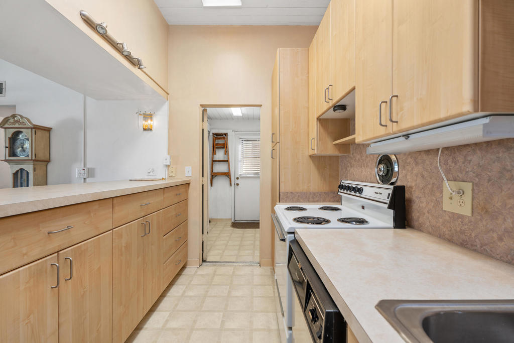 333 Sandpiper Street