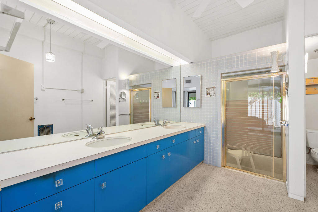 333 Sandpiper Street