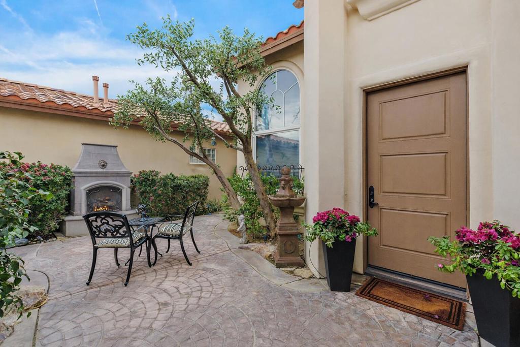 79382 Mission Drive W