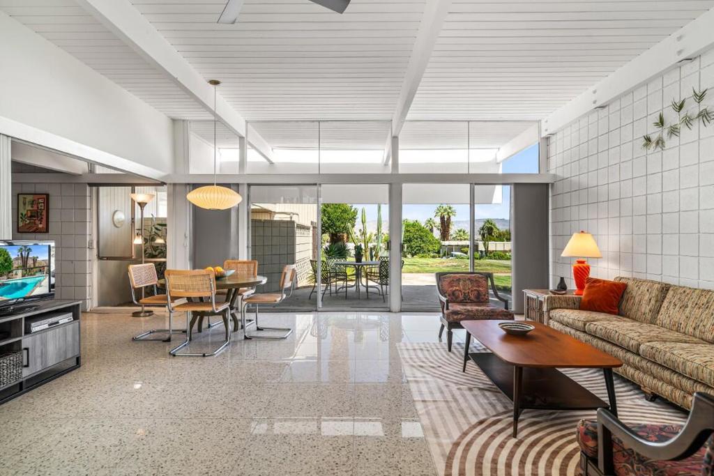 331 Sandpiper Street