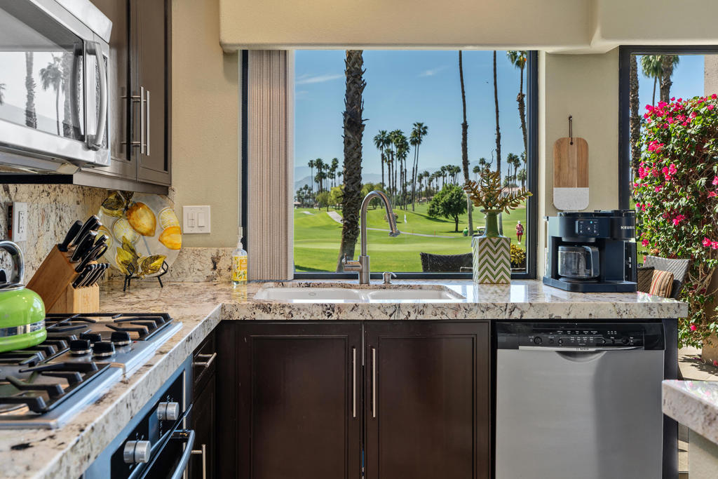 76075 Palm Valley Drive