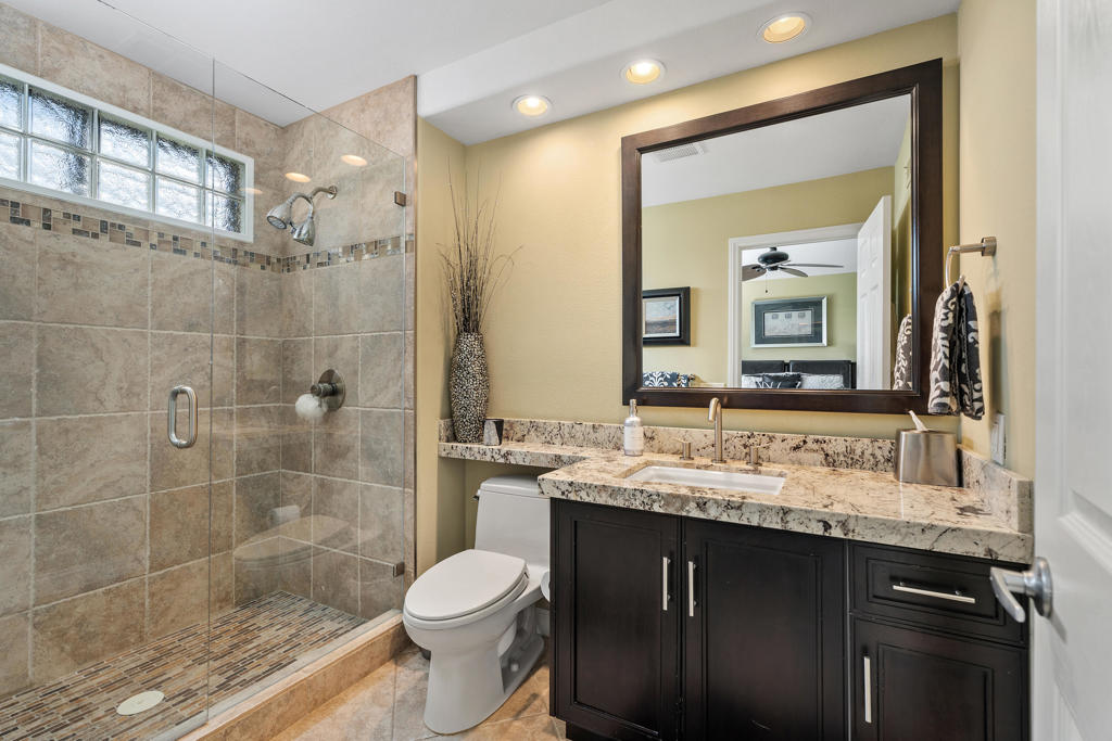 76075 Palm Valley Drive