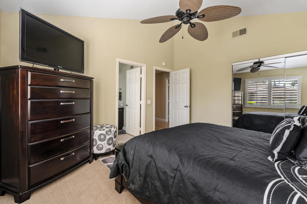 76075 Palm Valley Drive