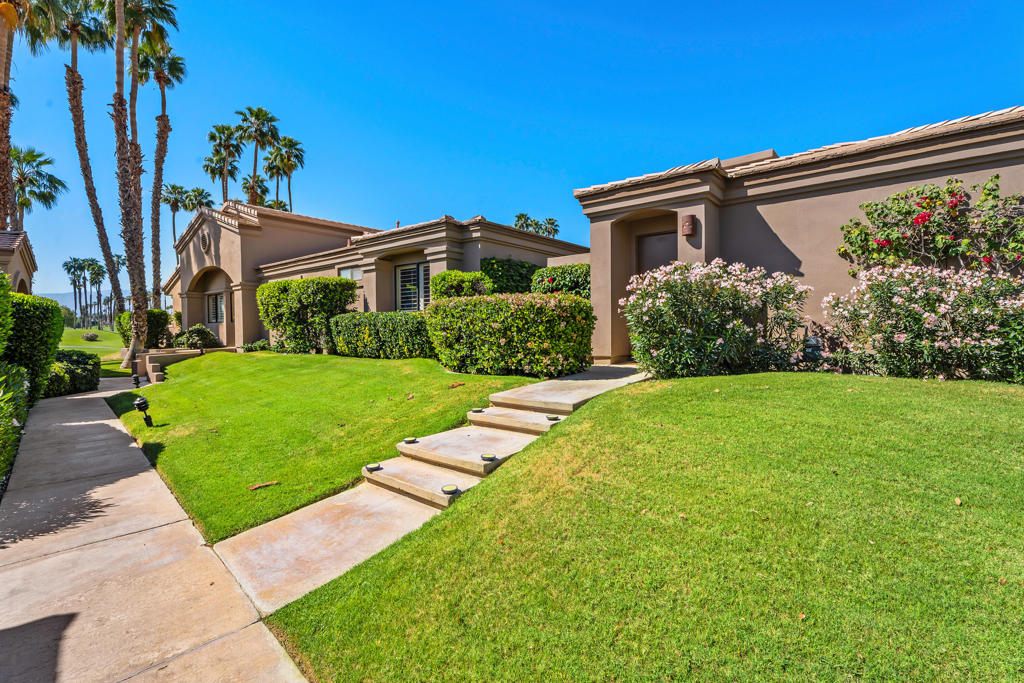 76075 Palm Valley Drive