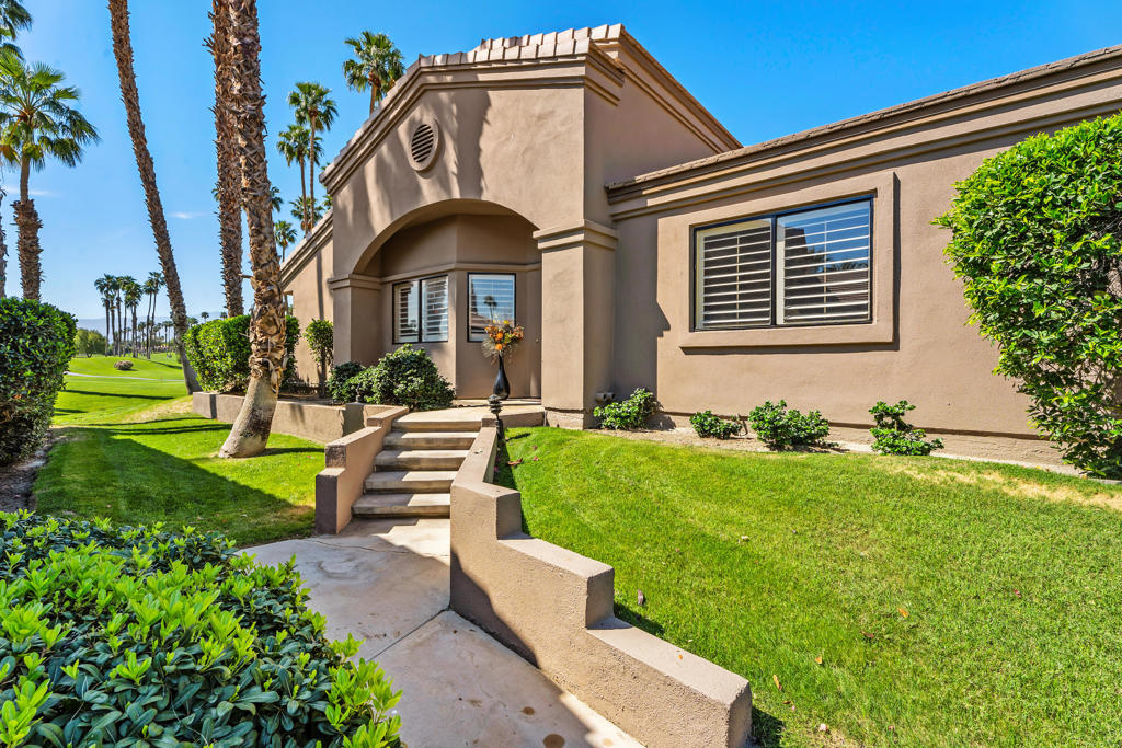 76075 Palm Valley Drive