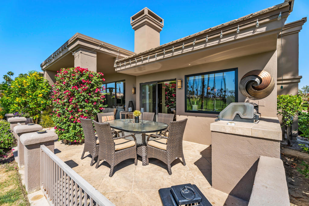 76075 Palm Valley Drive