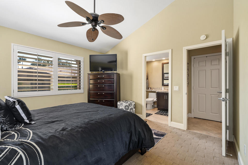 76075 Palm Valley Drive