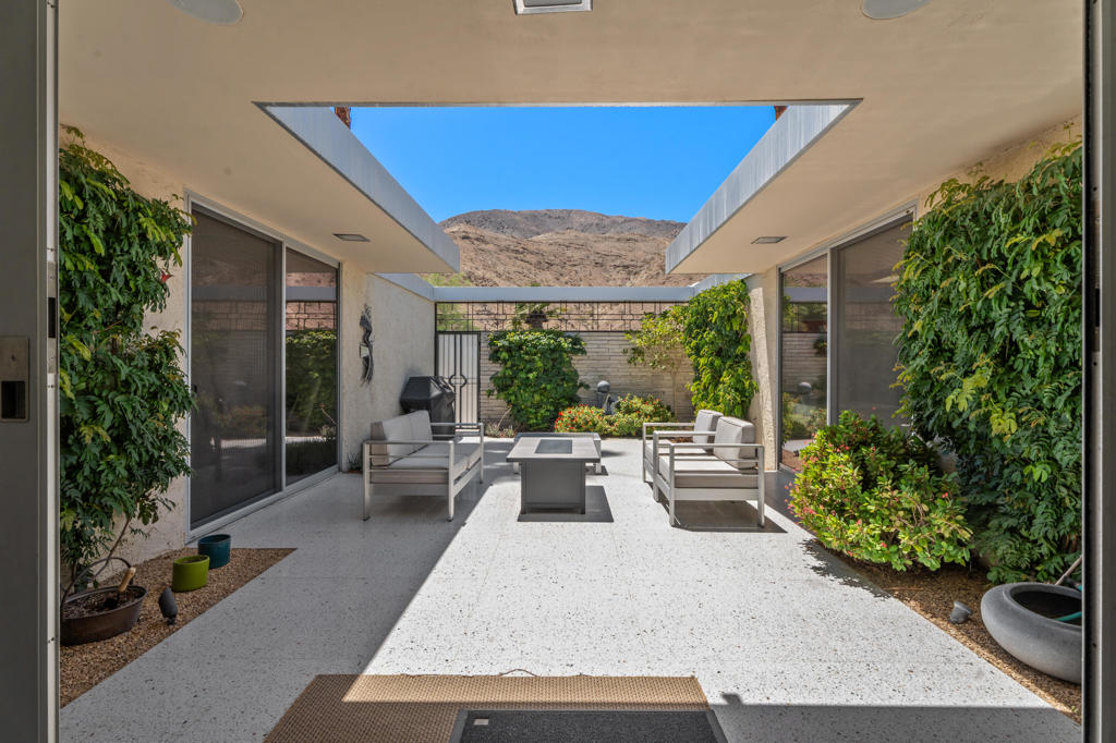 72267 Willow Street 1507