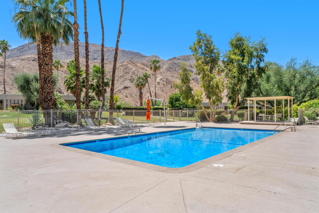 72267 Willow Street 1507