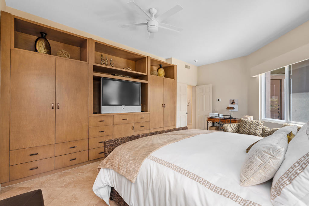 263 Desert Holly Drive