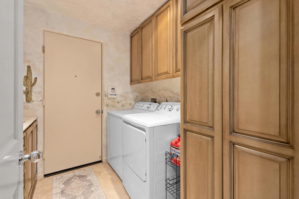 263 Desert Holly Drive