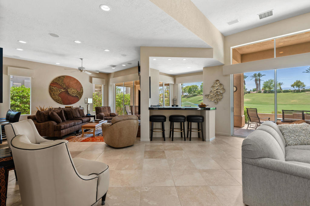 263 Desert Holly Drive
