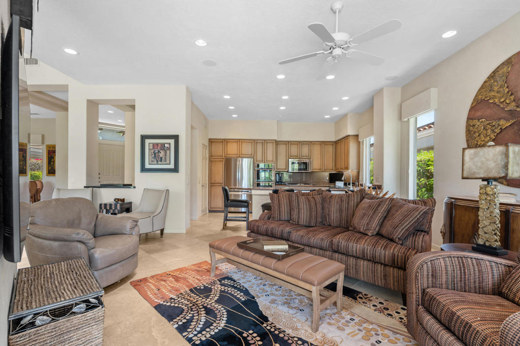 263 Desert Holly Drive