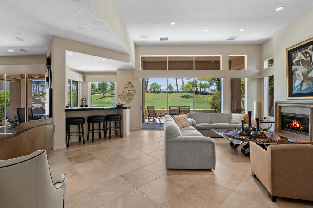 263 Desert Holly Drive
