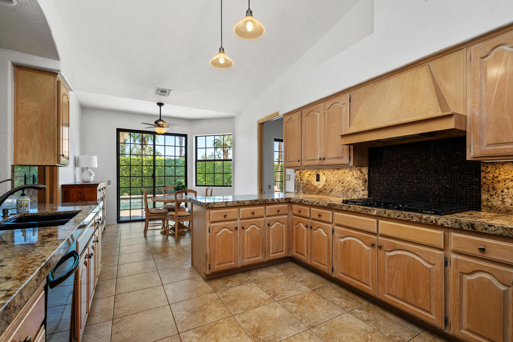 72550 Greenbriar Lane
