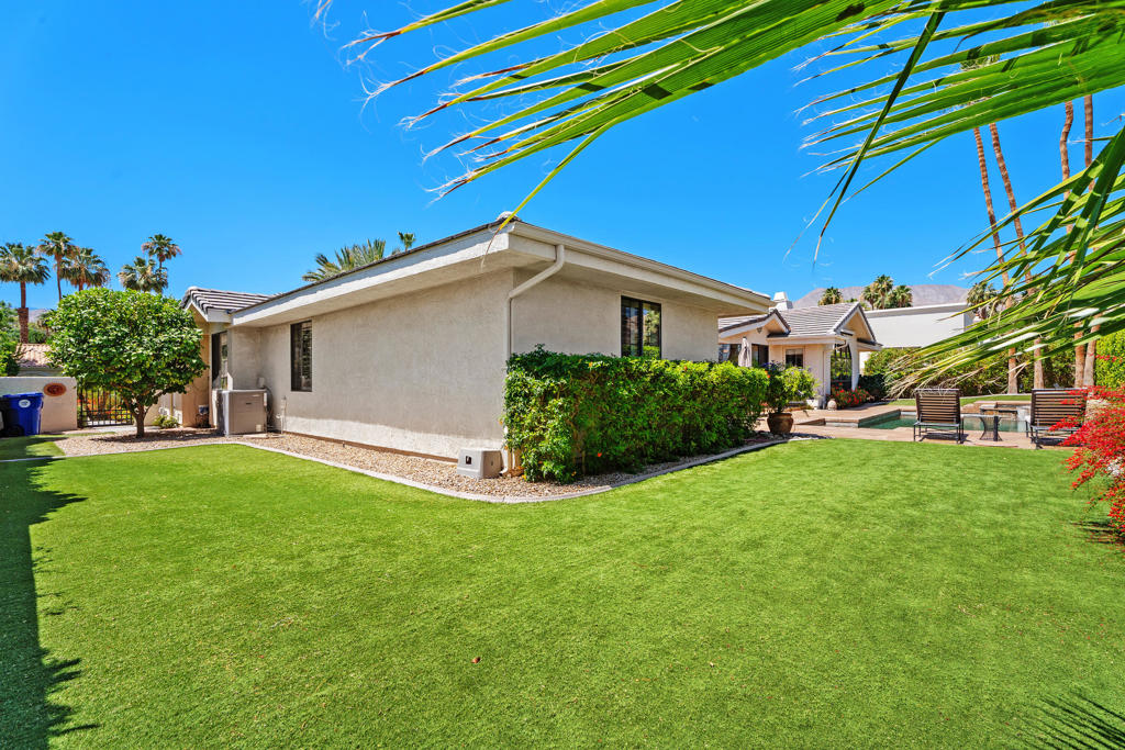 72550 Greenbriar Lane