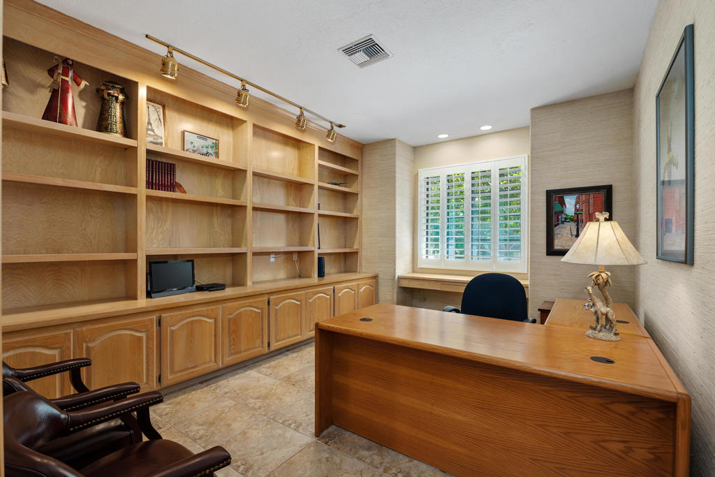 72550 Greenbriar Lane