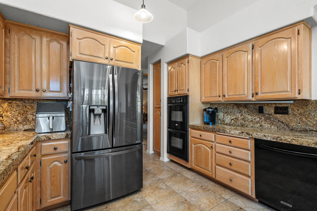 72550 Greenbriar Lane