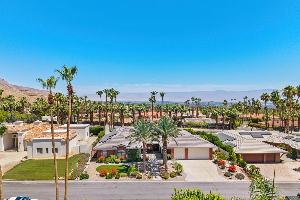 72550 Greenbriar Lane