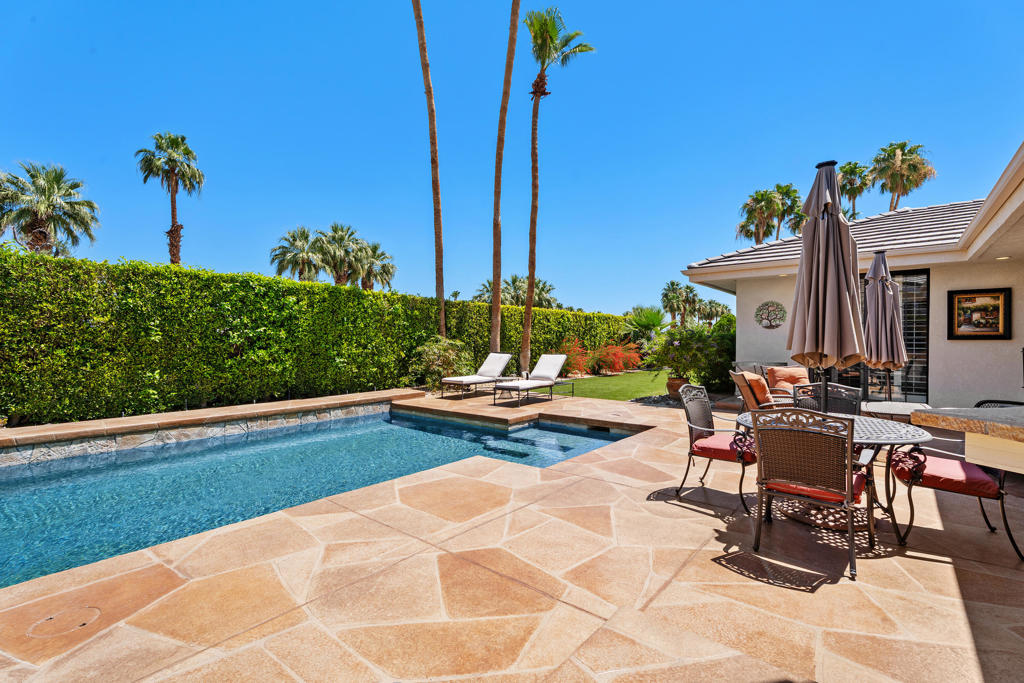 72550 Greenbriar Lane