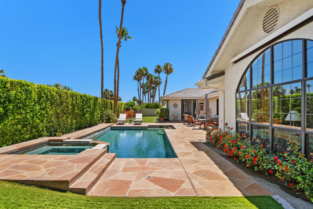 72550 Greenbriar Lane