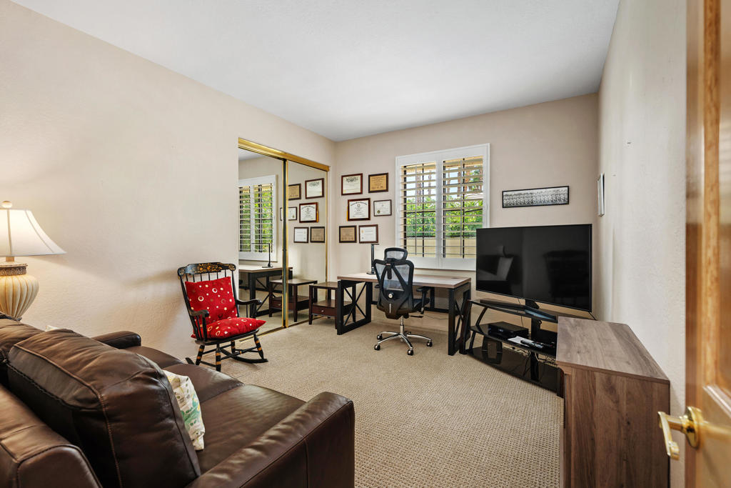 72550 Greenbriar Lane