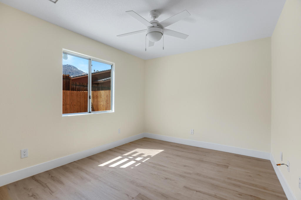 53405 Avenida Rubio