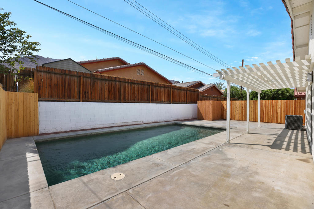 53405 Avenida Rubio