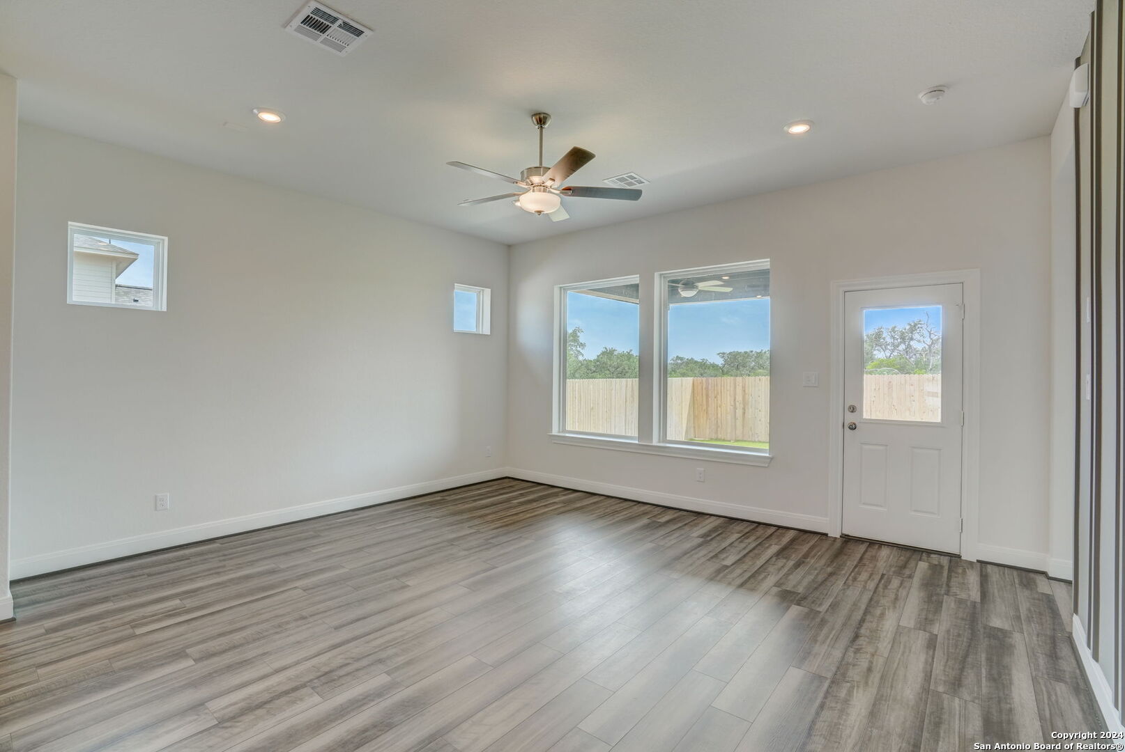 2611 SUNCADIA LANE