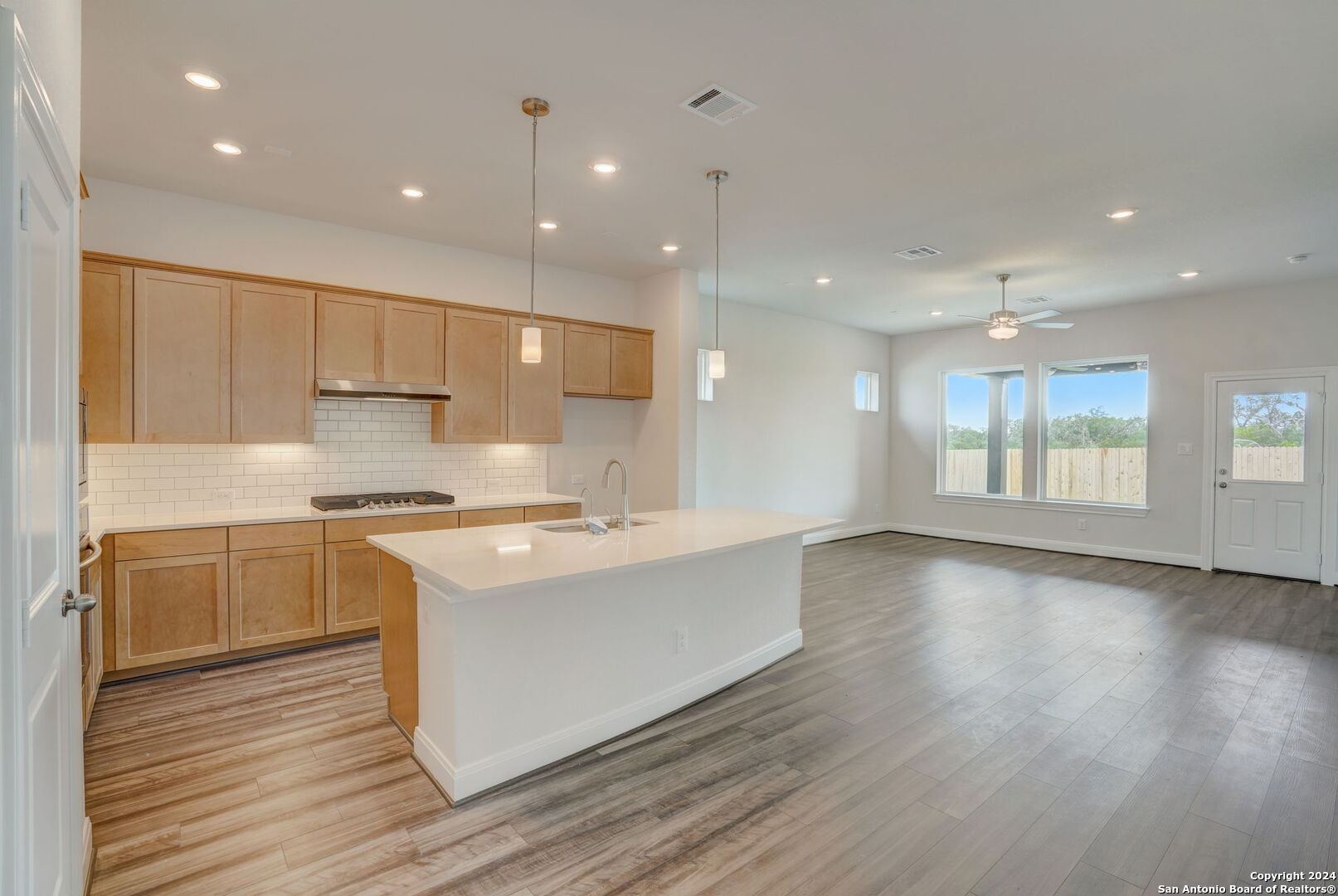 2611 SUNCADIA LANE
