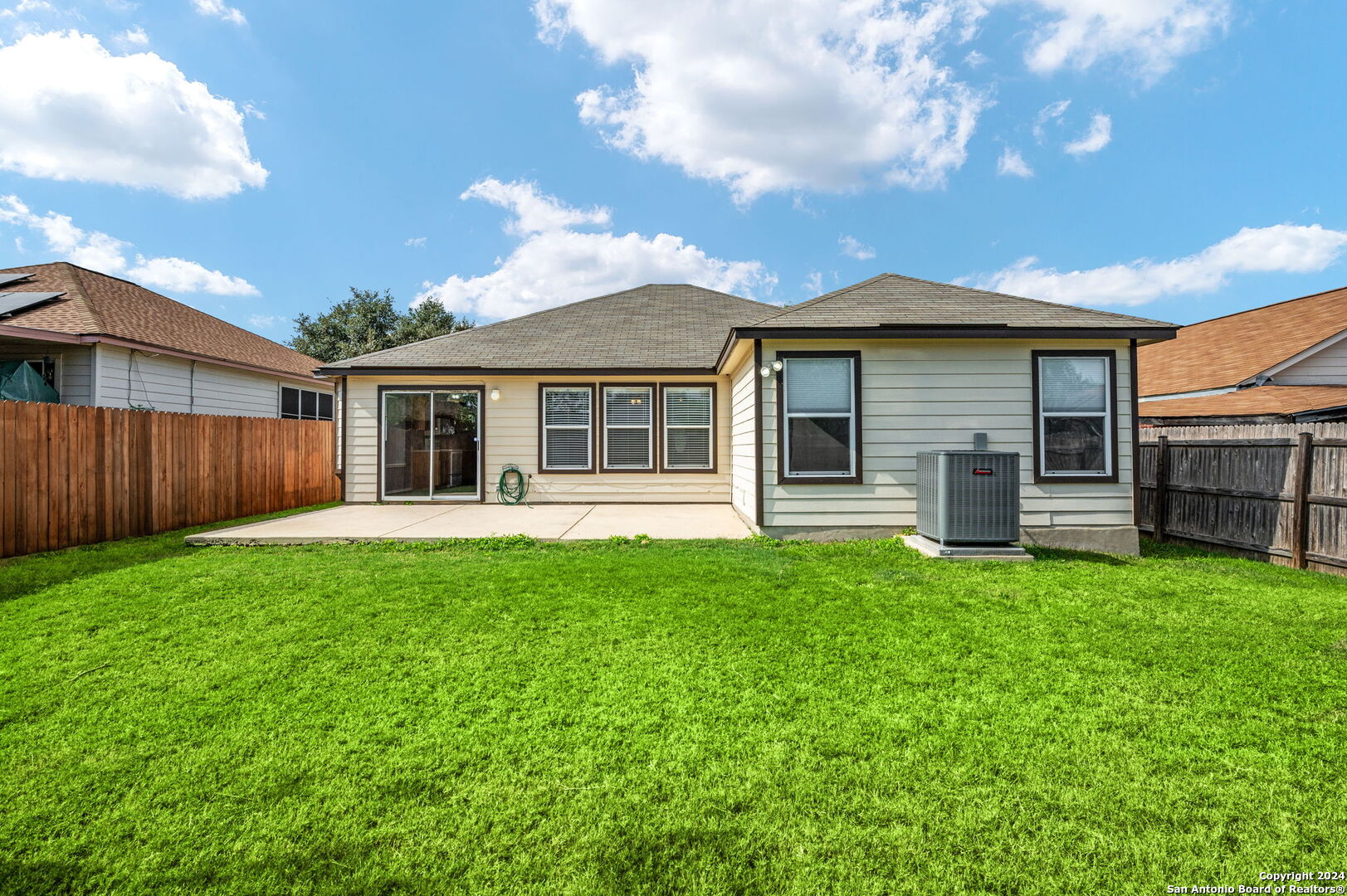 4734 LYNDYS FARM