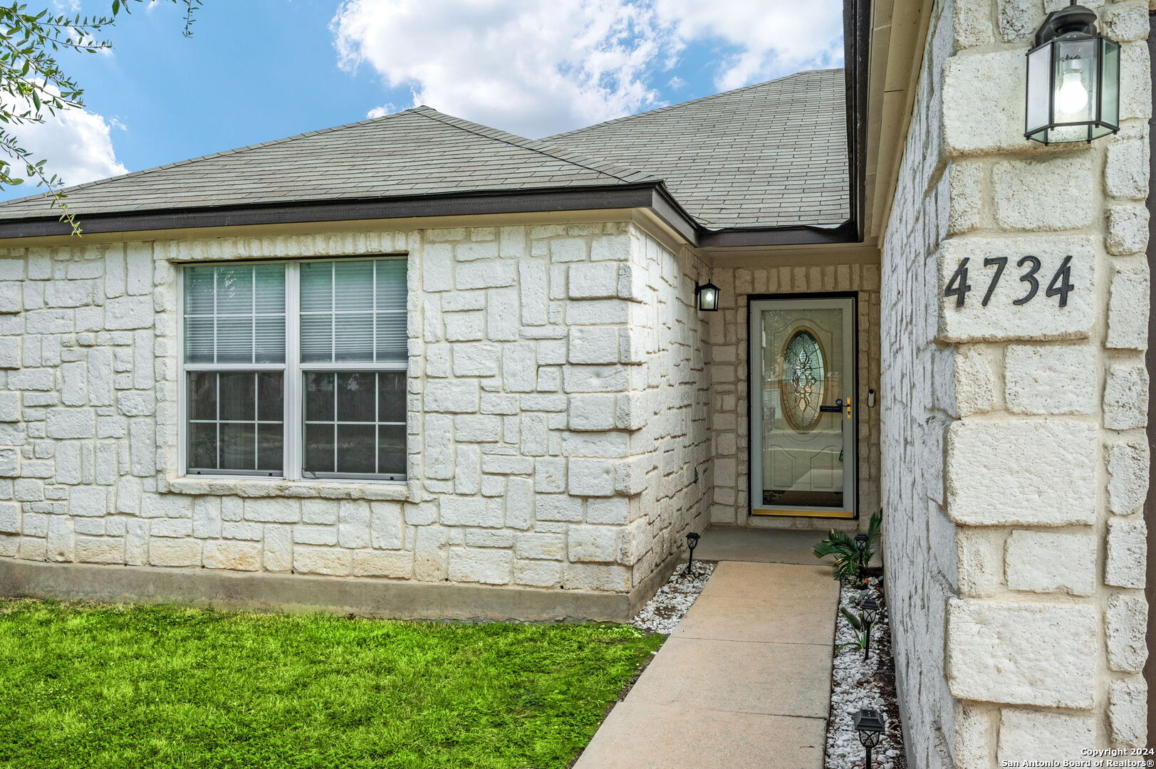 4734 LYNDYS FARM