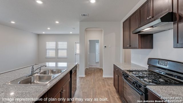 5406 Concho Springs
