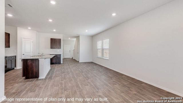 5406 Concho Springs