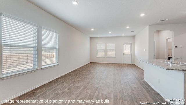 5406 Concho Springs