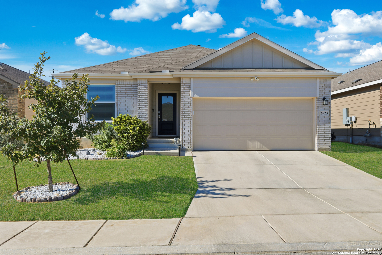 6923 Arid Way