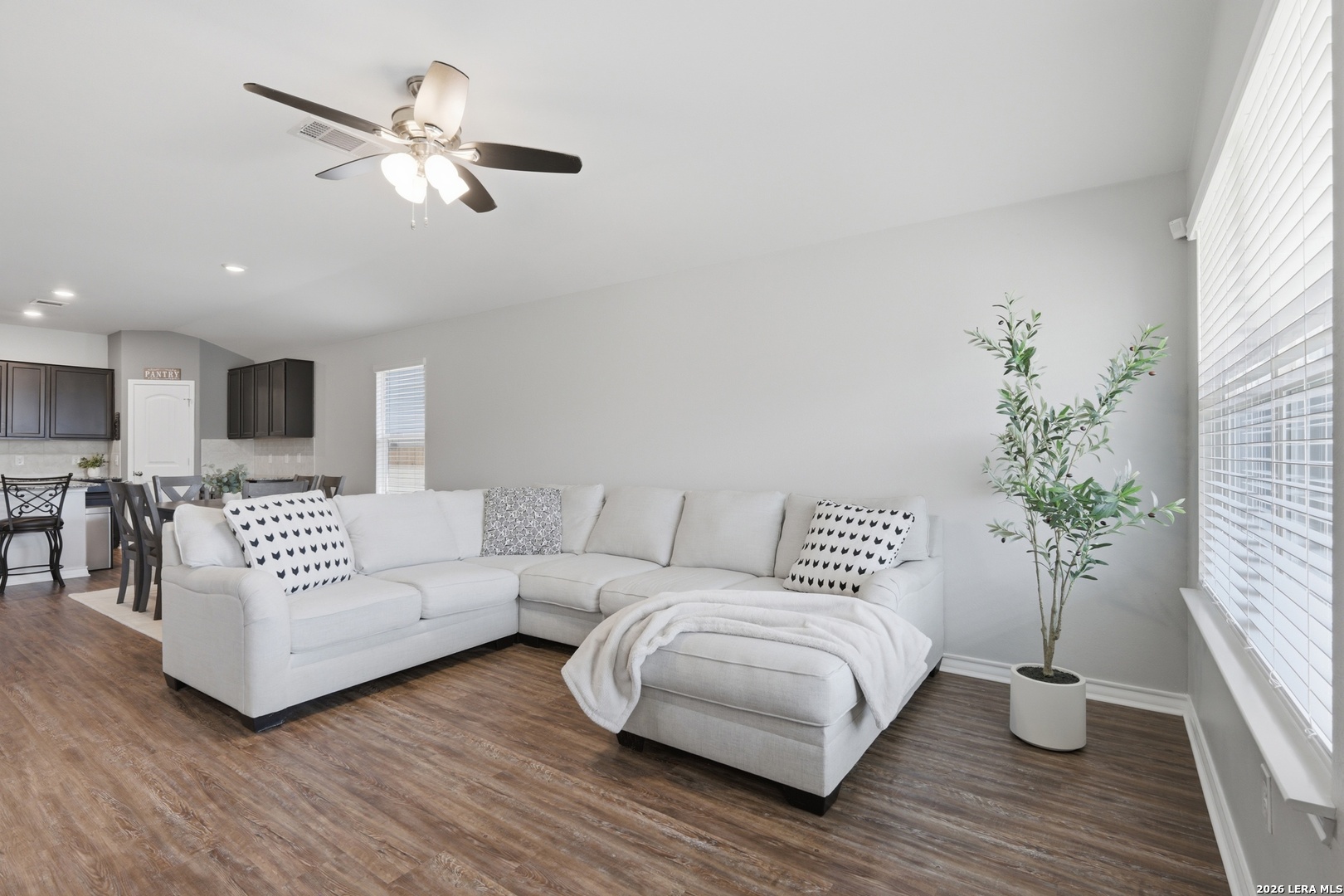6403 Encore Oaks