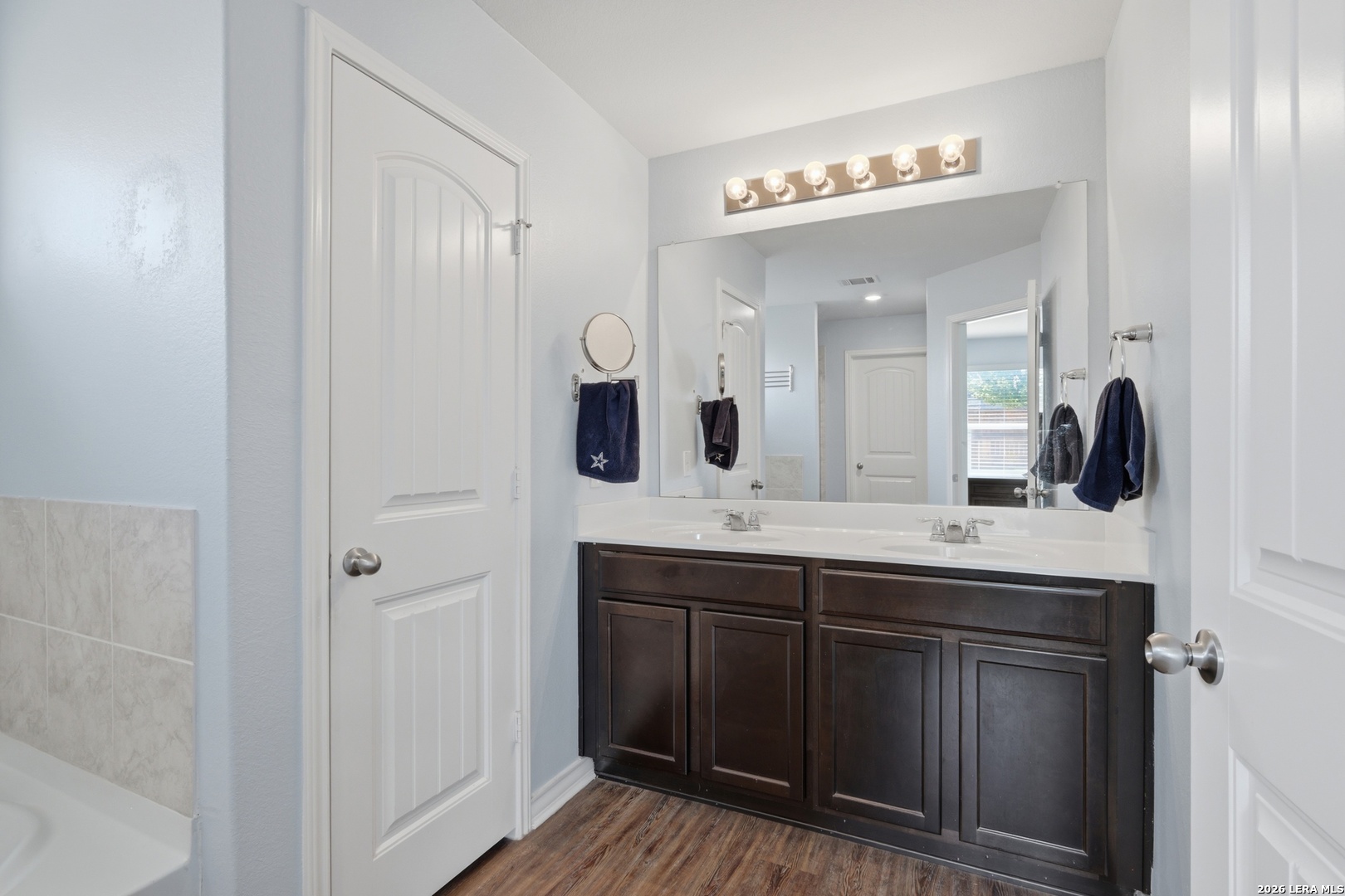 6403 Encore Oaks